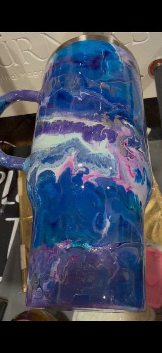 32 oz Tumbler with handle